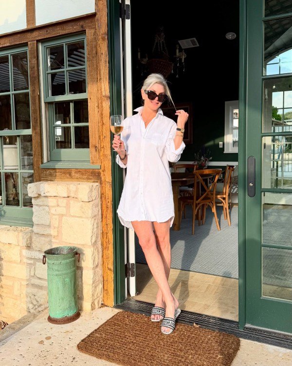 What to Wear in Hot Weather Over 40
tanyafosterblog